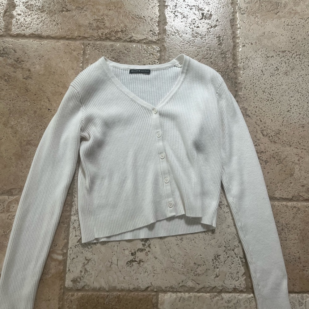 BRANDY MELVILLE SWEATER